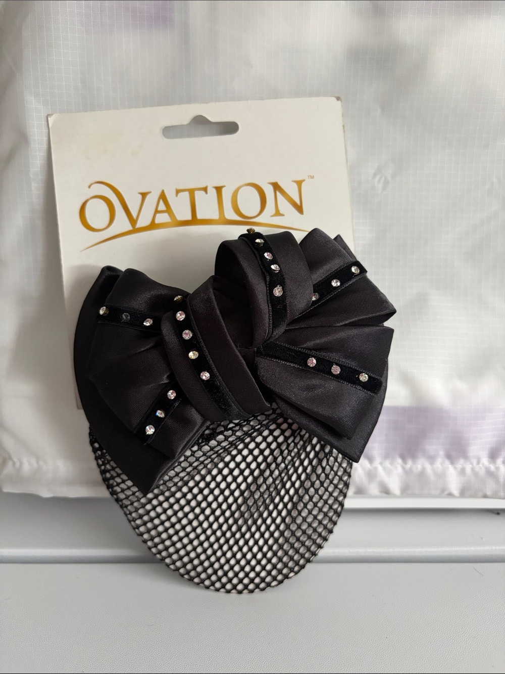 Ovation Premium Show Bow
